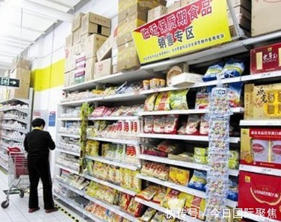 這屆年輕人有多“摳”？光靠著一個“摳”字，撐起了900億市場食品銷售